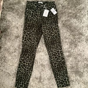 Good American Good Waist Crop - Leopard 2/26